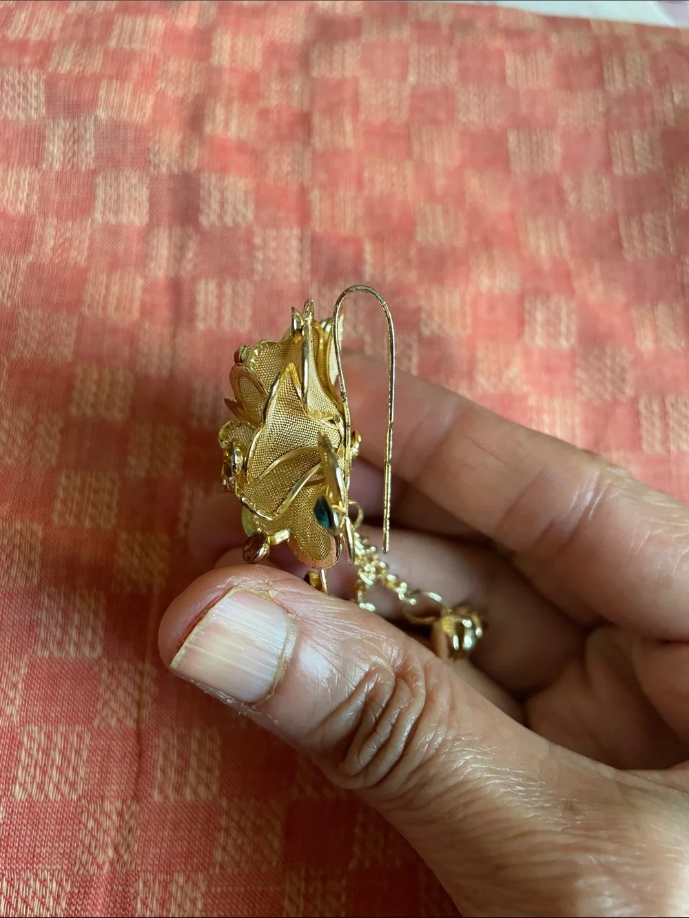 N/A gold tone